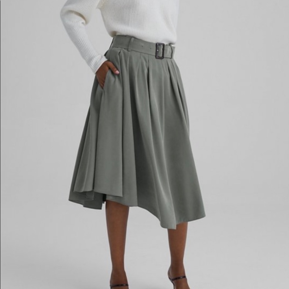 Club Monaco belted midi skirt. Pleat details. new with tags. Olive grey